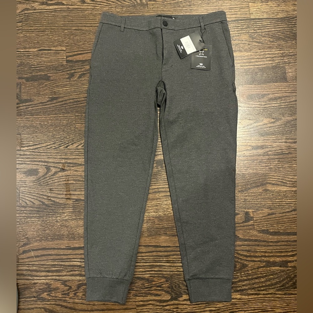 NWT men’s joggers